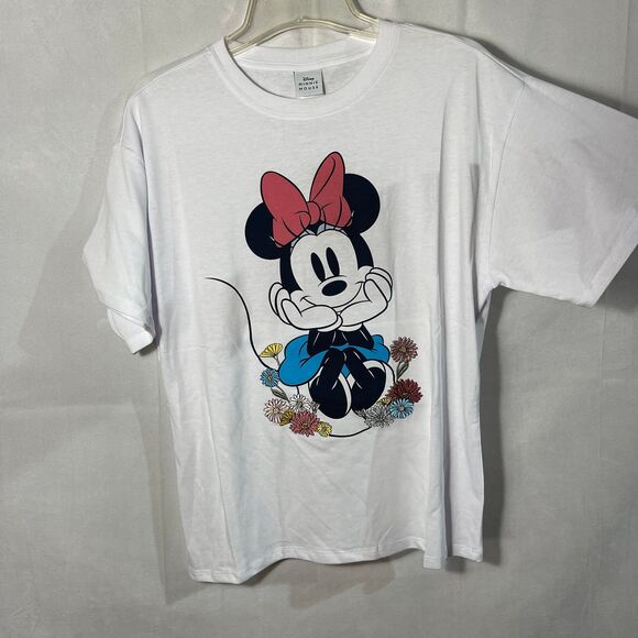 New With Tags Official Disney Minnie Mouse Embroidered Graphic Tshirt Size M - Picture 4 of 6